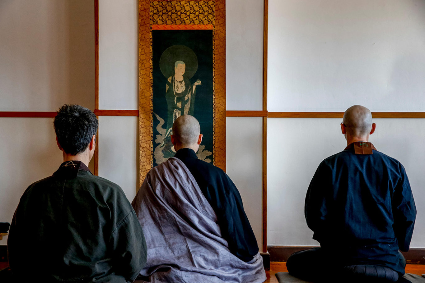 zen buddhists practice sitting zazen