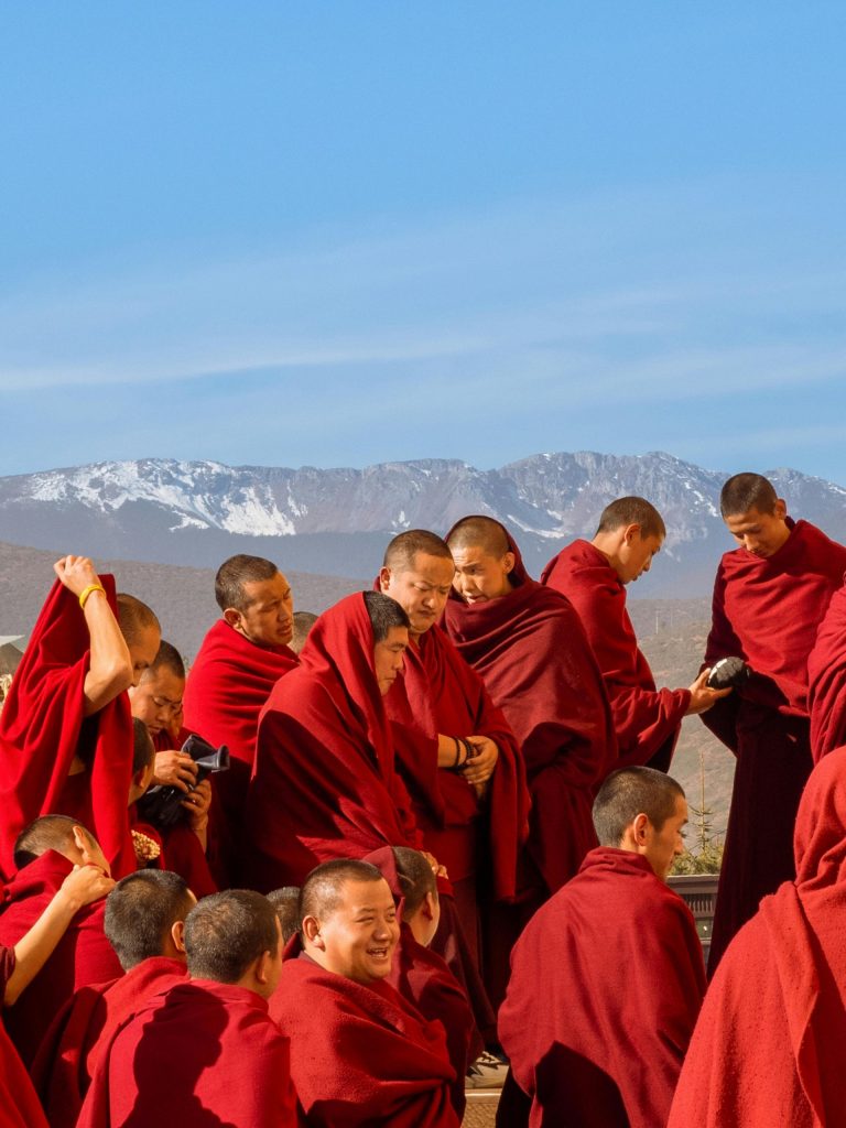 A Sangha-less Sangha