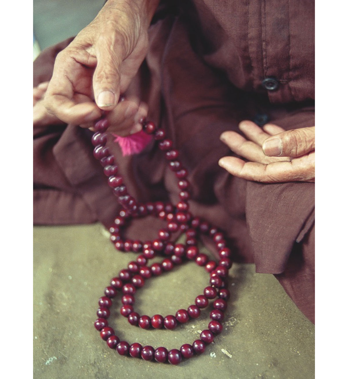 Old Tibetan Buddha Eye Bodhi Seeds 108 Beads Mala Buddhist Blessed