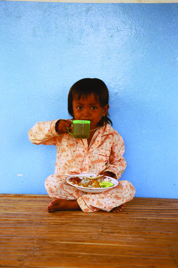 A little girl who had recently lost her parents and had come to live at Wat Opot, 2006.  