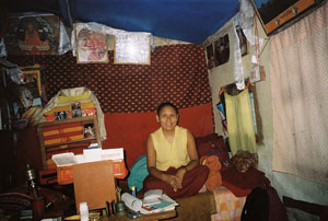 Ani Choe Lhamo in her cave, © Kate Wheeler