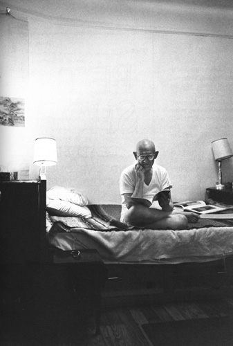 Poet Philip Whalen photographed by Allen Ginsberg in Ginsberg's East 12th Street apartment, March 16, 1987. © Allen Ginsberg.