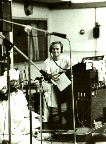 Lex Hixon during a WBAI studio session, early 1970s, courtesy of Sheila Hixon