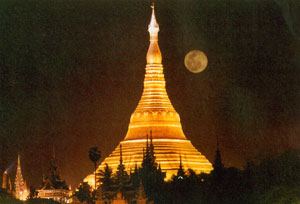 Image: Shwedagon Pagoda in Rangoon, Burma
