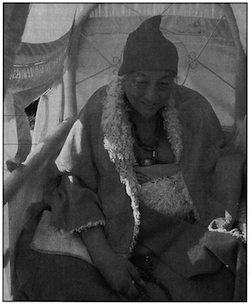 Image 2: Dilgo Khyentse Rinpoche, at age 80, traveling to Kham, Tibet, where he spent his boyhood. Photograph by Matthieu Ricard.