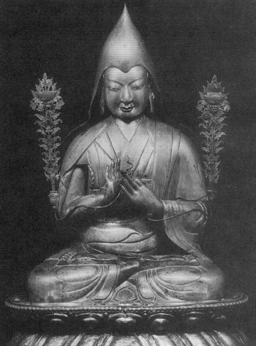 Image 1: Je Tsongkhapa (1357-1419), depicted in an 18th-century Mongolian brass statue, founded the Gelugpa order. Photo © John Bigelow Taylor/Courtesy of Folkens Museum Etnografiska, Stockholm.