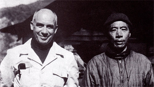 Thomas Merton with Chatral Rinpoche in the Darjeeling, 1968. Courtesy of John Howard Griffin.