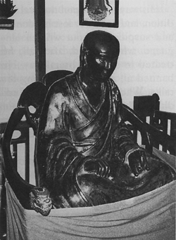 A replica of Master Yunmen's mummy, Yunmen Monastery, southern China, 1990.