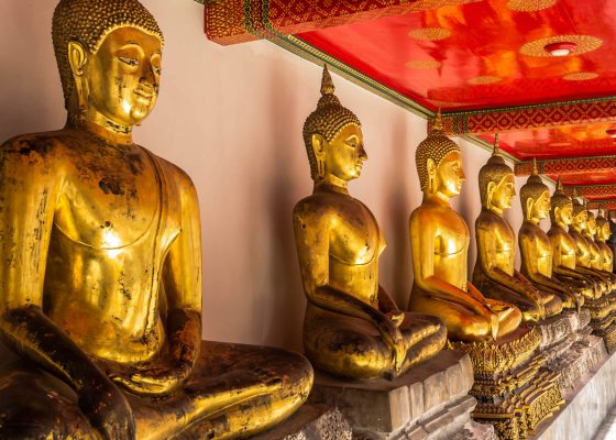 Thai Buddhas sitting at Wat Pho temple