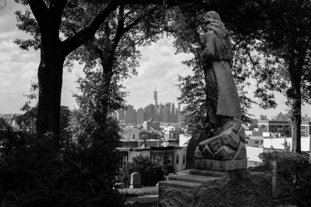 Contemplate Death (and Life) This Summer At a Historic Brooklyn Cemetery