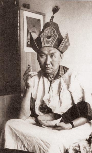 Bidia Dandaron holding a dorje and skull cup, two Vajrayana ritual items