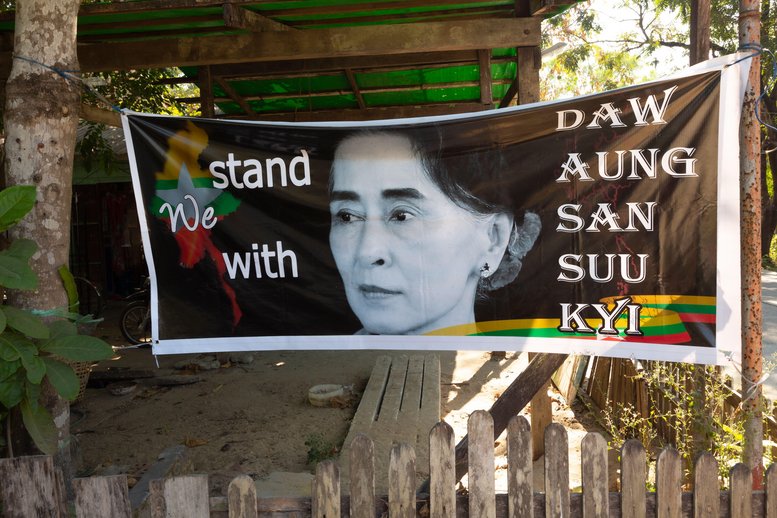 Aung San Suu Kyi’s Lawyer Says He’s Not Allowed to Speak About Her Case