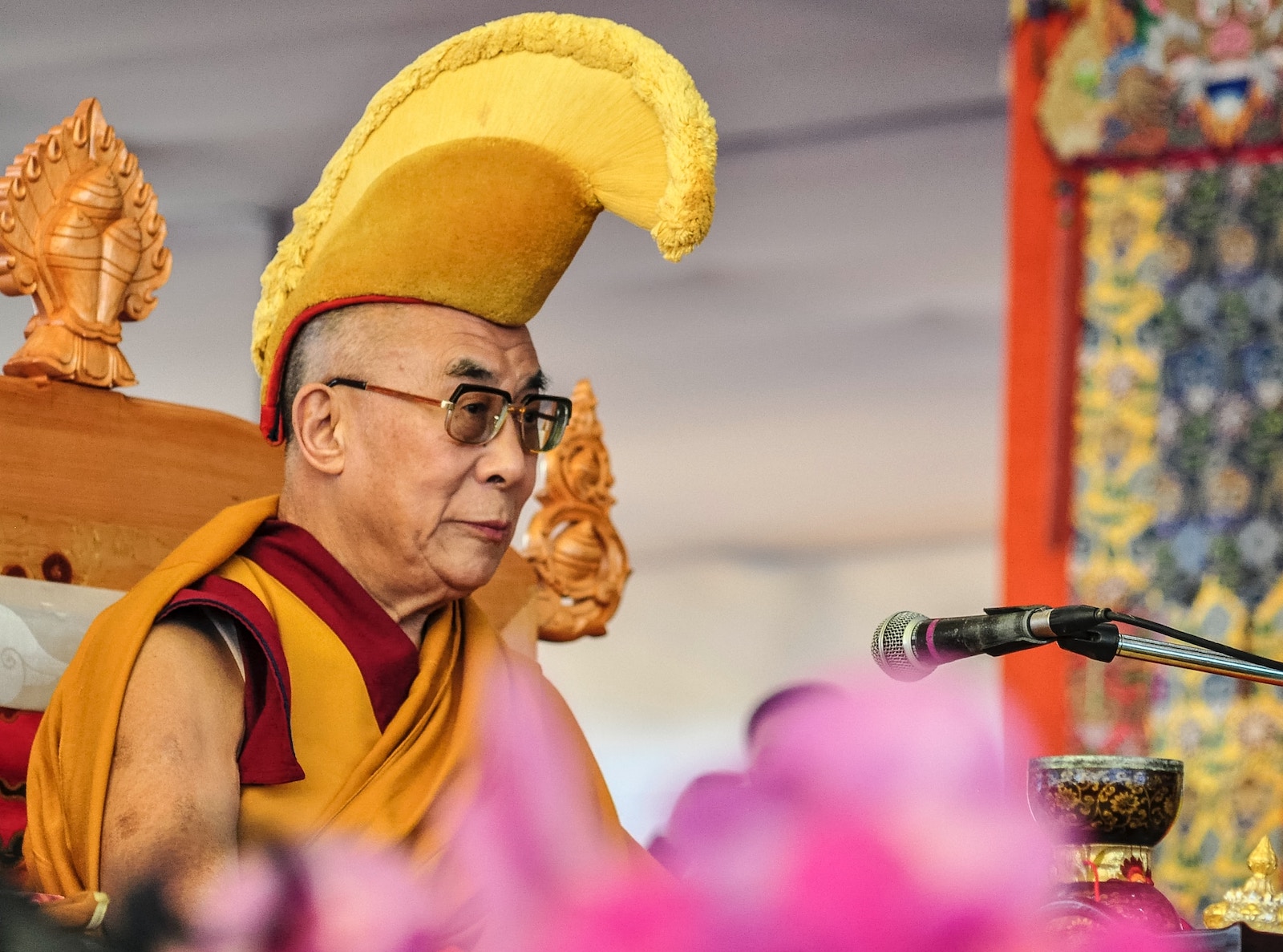 Dalai Lama Apologizes Over an Exchange with a Child 