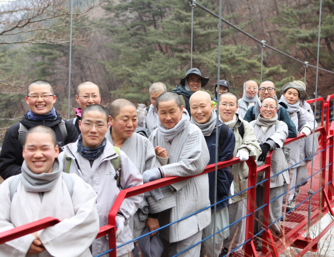 On the Road - Still 4