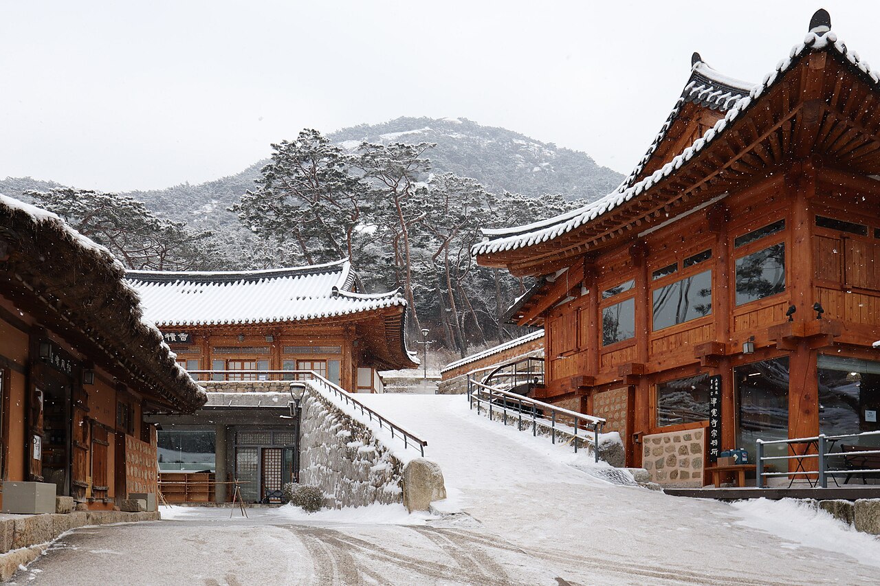 Jinkwan-sa, a temple north of Seoul, run by nun and famous for its monastic food, meditation schools